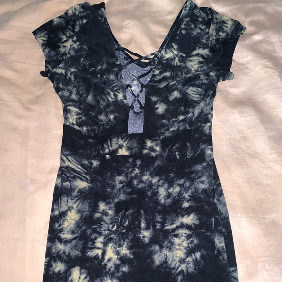 Bodycon midi dress with front tie - Picture 1 of 3